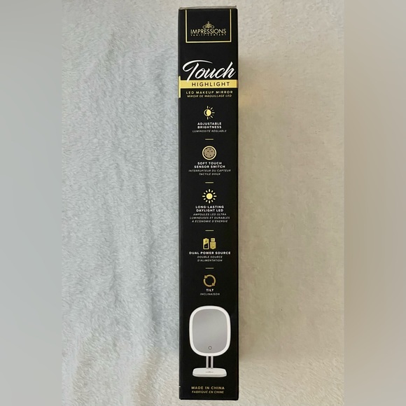 IMPRESSIONS VANITY Company Touch Highlight LED Makeup Mirror New In Box - Picture 4 of 5